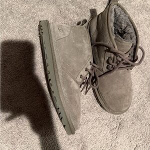 UGG Men's Gray Chukka Boots